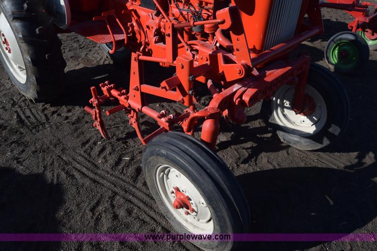 image for item J7121 Ford 541 Workmaster off-set high crop tractor