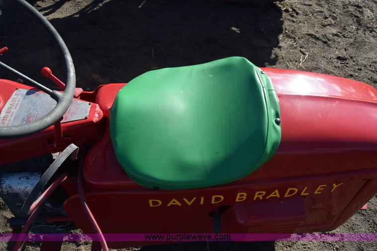image for item J7124 David Bradley tractor