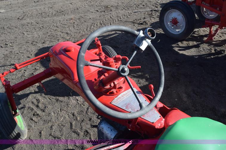 image for item J7124 David Bradley tractor