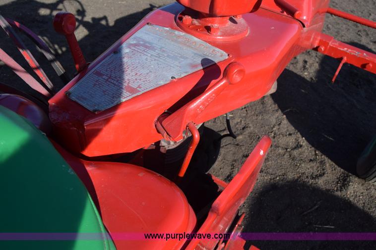 image for item J7124 David Bradley tractor