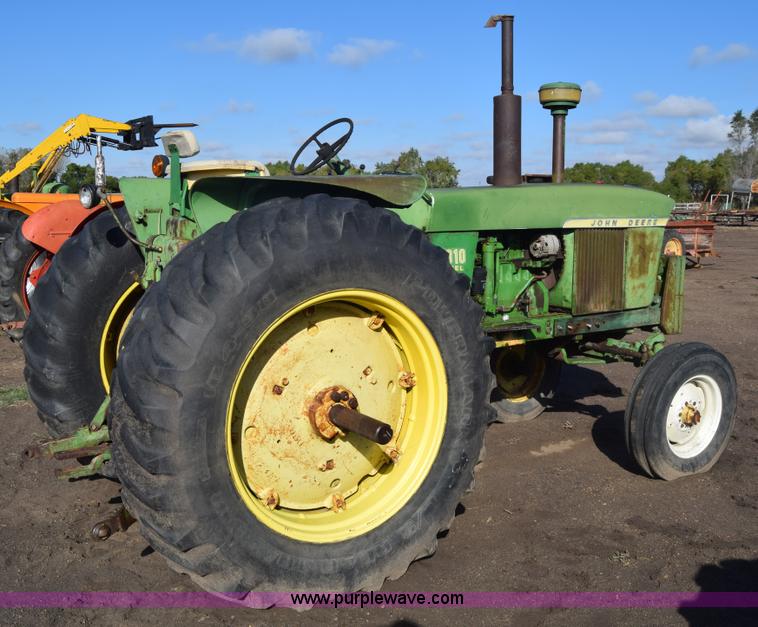 image for item J7126 John Deere 4010 tractor