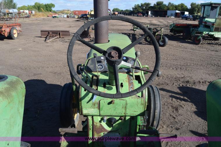 image for item J7126 John Deere 4010 tractor