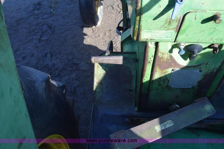 image for item J7126 John Deere 4010 tractor