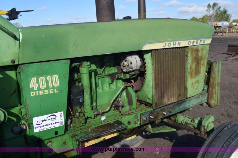 image for item J7126 John Deere 4010 tractor