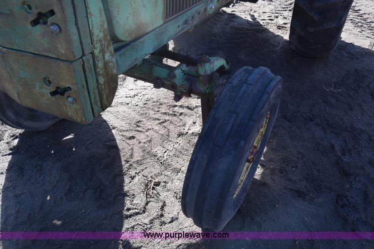 image for item J7126 John Deere 4010 tractor