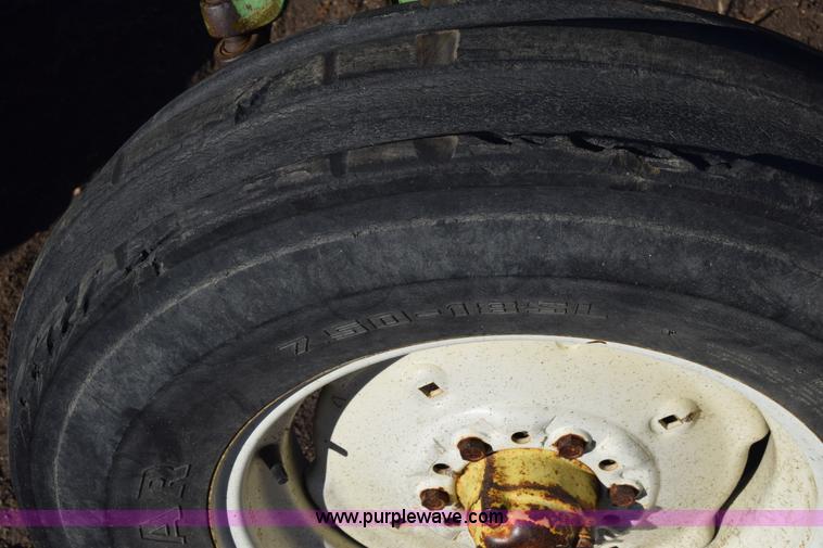 image for item J7126 John Deere 4010 tractor