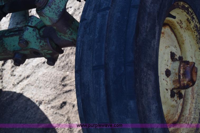 image for item J7126 John Deere 4010 tractor