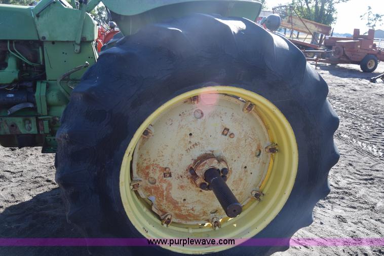 image for item J7126 John Deere 4010 tractor