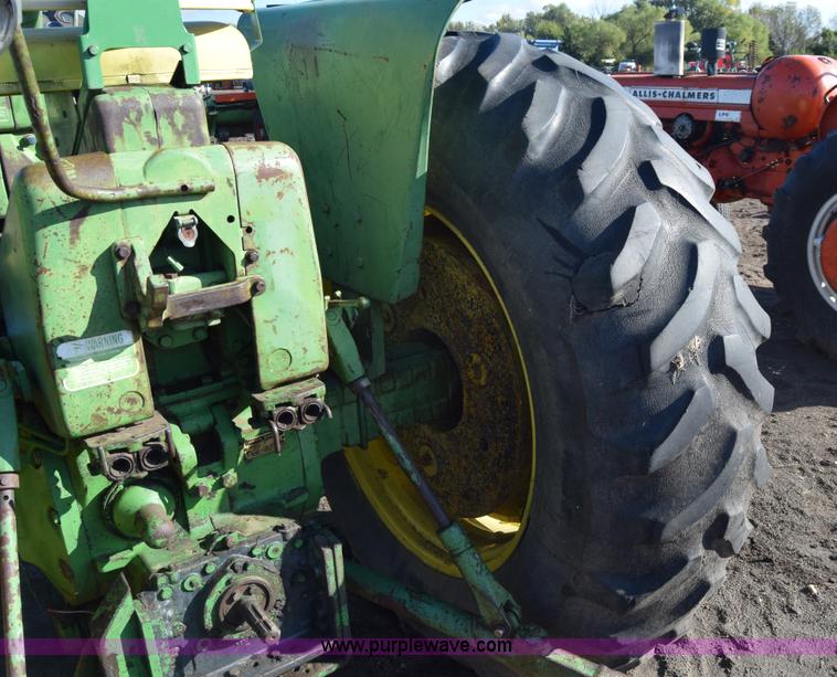 image for item J7126 John Deere 4010 tractor