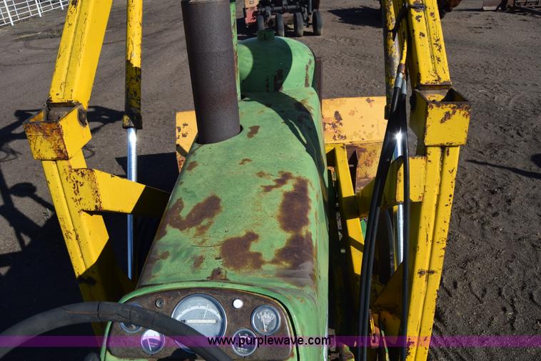 image for item J7129 John Deere 4010 tractor