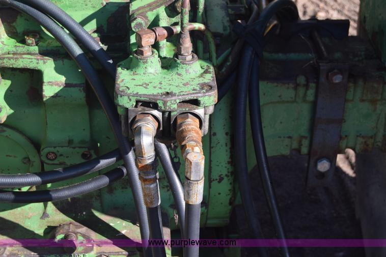 image for item J7129 John Deere 4010 tractor