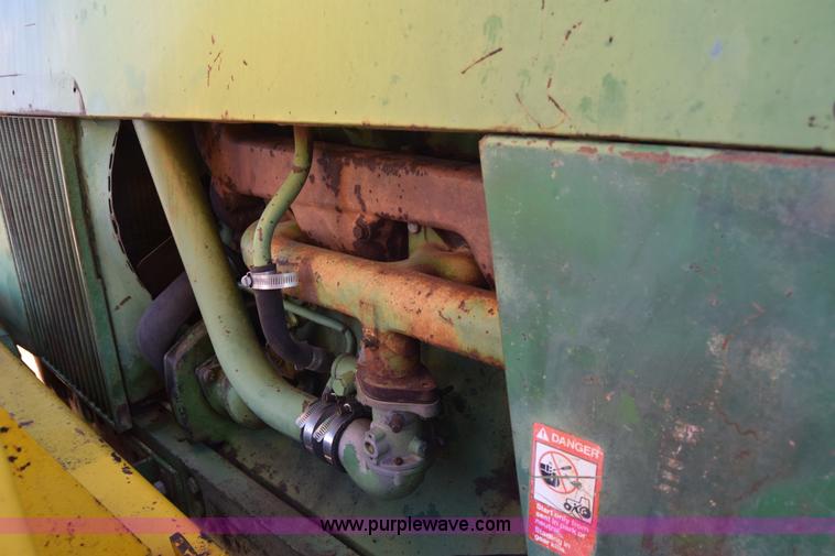 image for item J7129 John Deere 4010 tractor