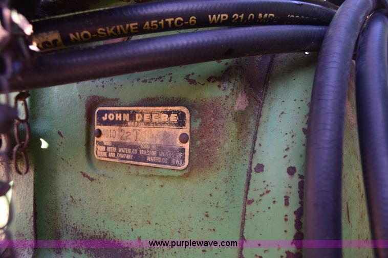 image for item J7129 John Deere 4010 tractor
