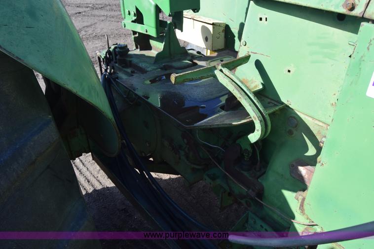 image for item J7129 John Deere 4010 tractor