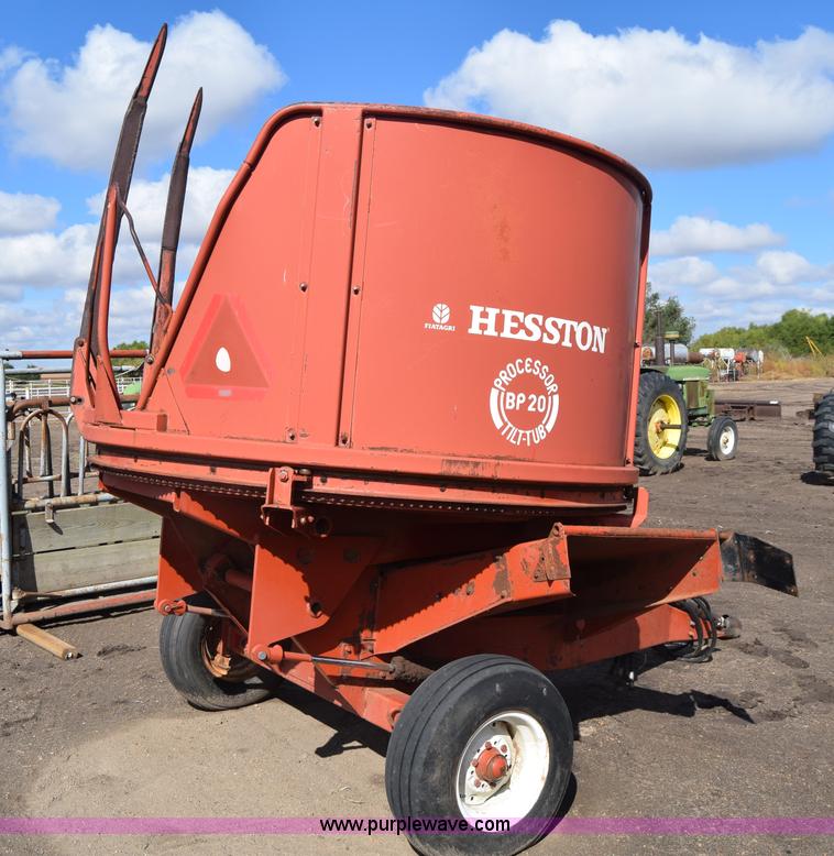 image for item J7136 Hesston BP20 tilt tub hay processor