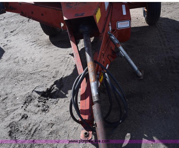 image for item J7136 Hesston BP20 tilt tub hay processor