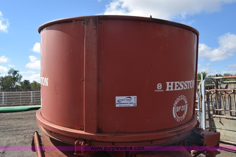image for item J7136 Hesston BP20 tilt tub hay processor