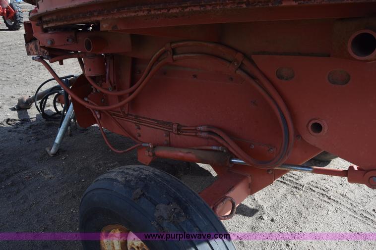 image for item J7136 Hesston BP20 tilt tub hay processor