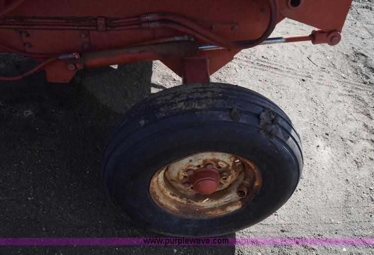 image for item J7136 Hesston BP20 tilt tub hay processor