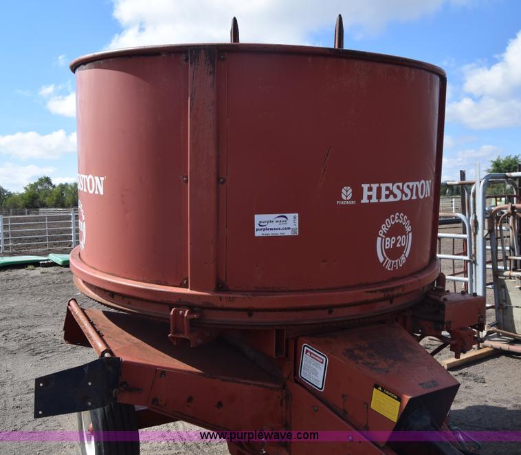 image for item J7136 Hesston BP20 tilt tub hay processor