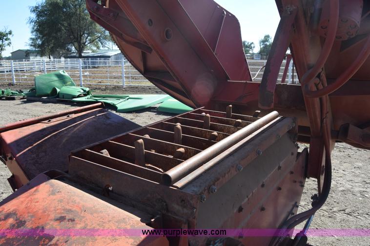 image for item J7136 Hesston BP20 tilt tub hay processor