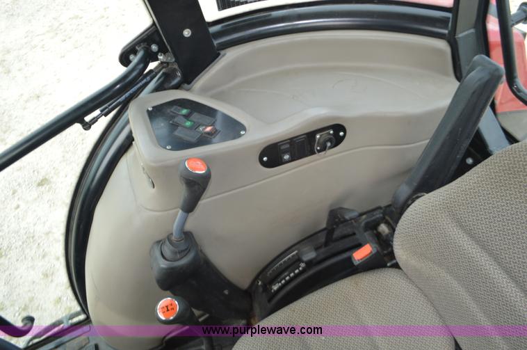 image for item J8708 2013 Case 110A tractor