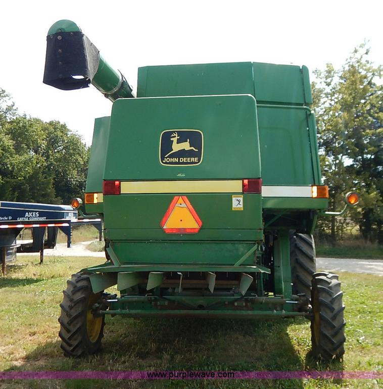 image for item K1704 1993 John Deere 9400 combine