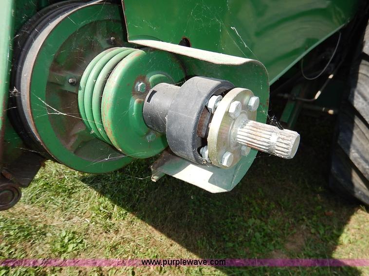 image for item K1704 1993 John Deere 9400 combine