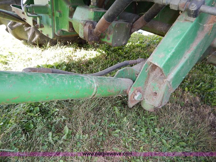 image for item K1704 1993 John Deere 9400 combine