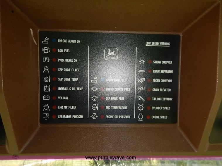 image for item K1704 1993 John Deere 9400 combine