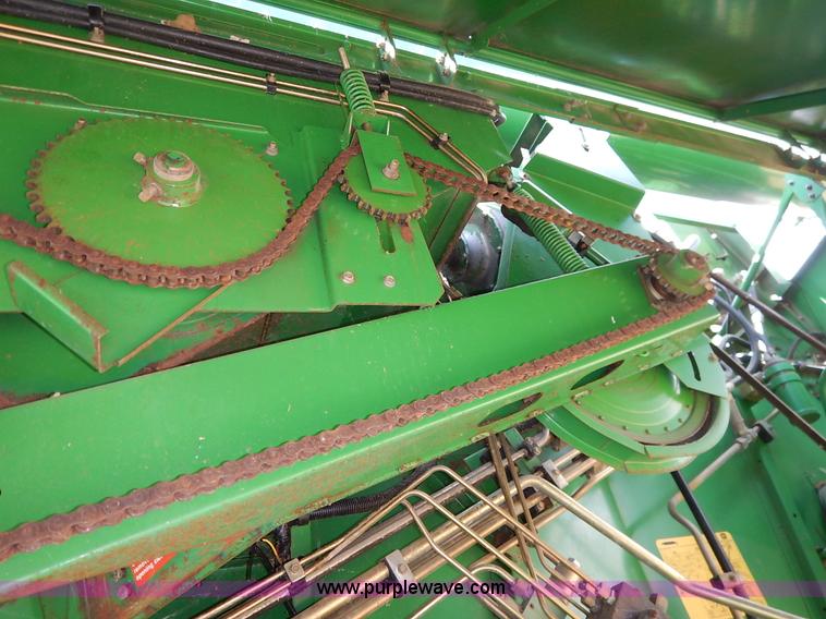 image for item K1704 1993 John Deere 9400 combine