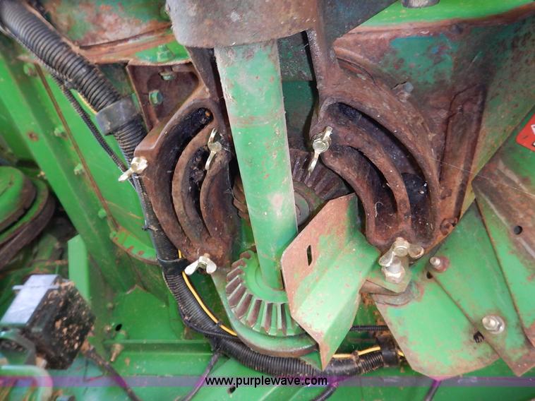 image for item K1704 1993 John Deere 9400 combine