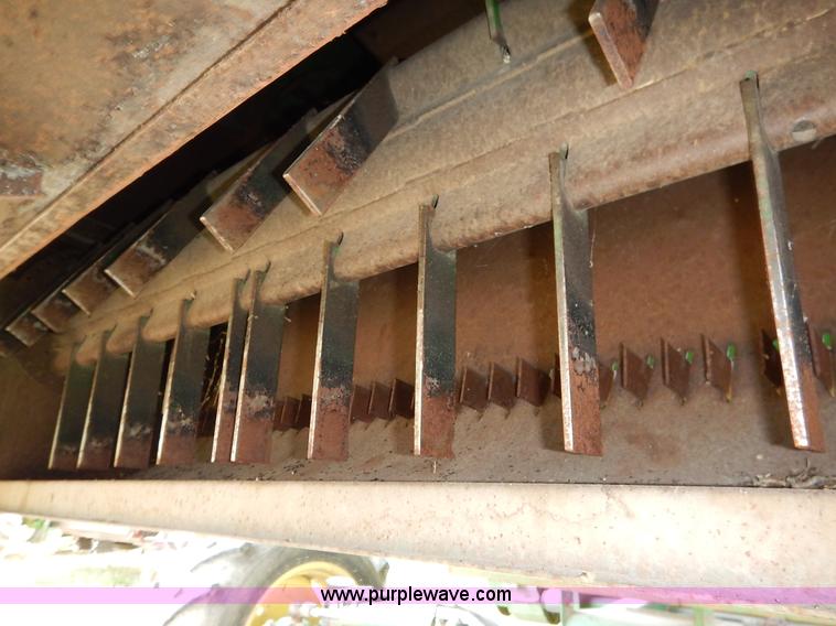 image for item K1704 1993 John Deere 9400 combine