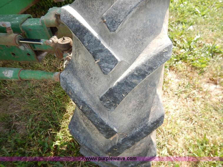 image for item K1704 1993 John Deere 9400 combine