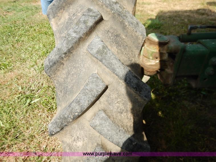 image for item K1704 1993 John Deere 9400 combine