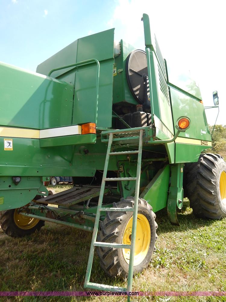 image for item K1704 1993 John Deere 9400 combine