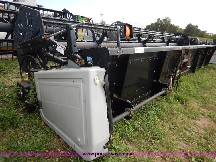 image for item K1719 2000 AGCO Gleaner 800-25F flex head