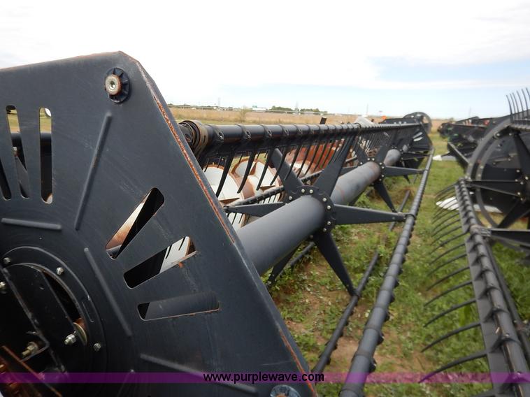 image for item K1719 2000 AGCO Gleaner 800-25F flex head
