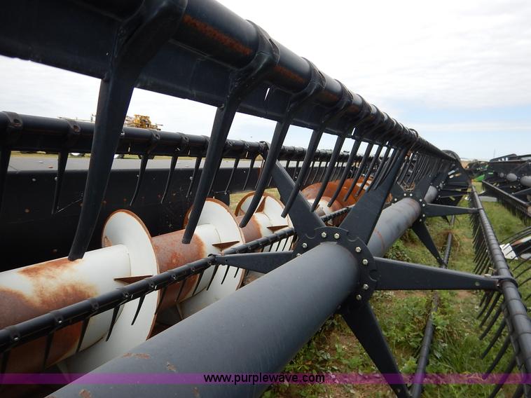 image for item K1719 2000 AGCO Gleaner 800-25F flex head