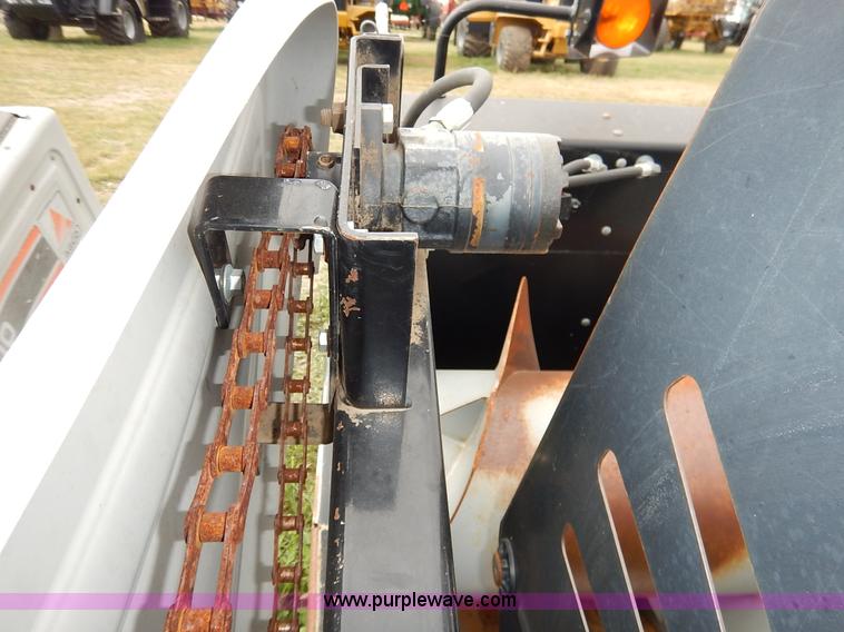 image for item K1719 2000 AGCO Gleaner 800-25F flex head