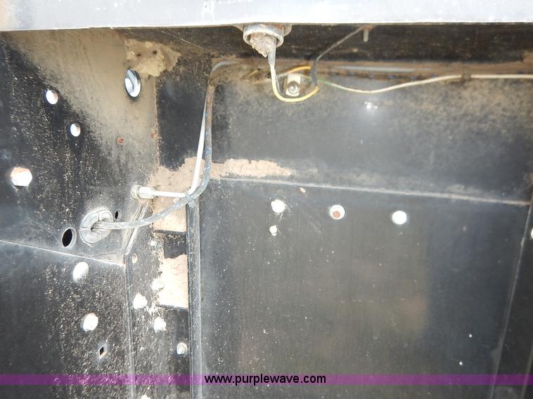 image for item K1719 2000 AGCO Gleaner 800-25F flex head