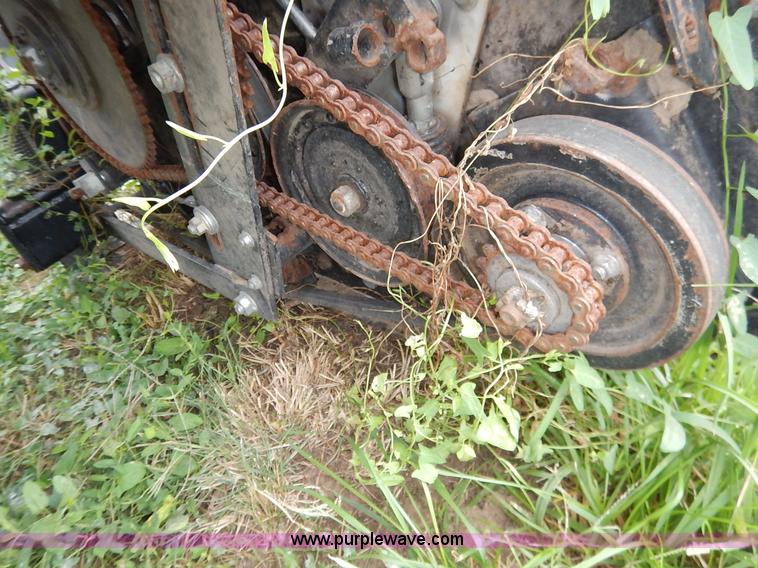 image for item K1719 2000 AGCO Gleaner 800-25F flex head