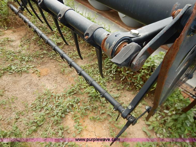 image for item K1719 2000 AGCO Gleaner 800-25F flex head