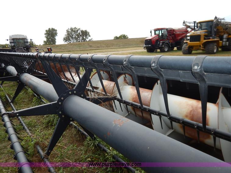 image for item K1719 2000 AGCO Gleaner 800-25F flex head