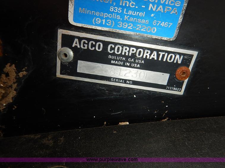 image for item K1719 2000 AGCO Gleaner 800-25F flex head