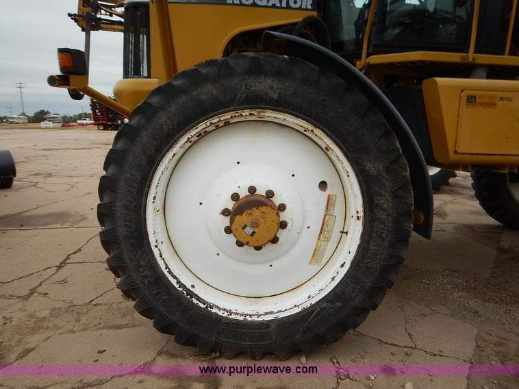 image for item K1720 2002 Ag-Chem RoGator 1254 self-propelled sprayer