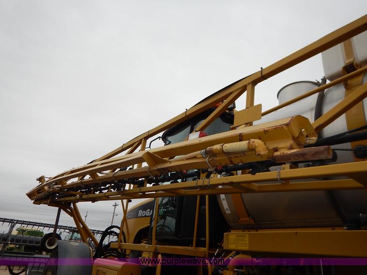 image for item K1720 2002 Ag-Chem RoGator 1254 self-propelled sprayer