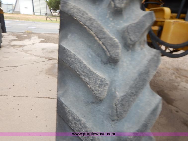 image for item K1720 2002 Ag-Chem RoGator 1254 self-propelled sprayer