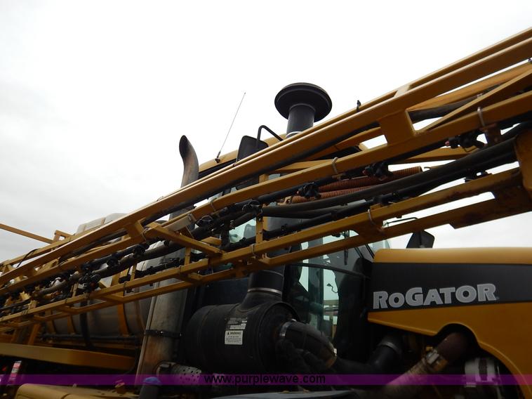 image for item K1720 2002 Ag-Chem RoGator 1254 self-propelled sprayer