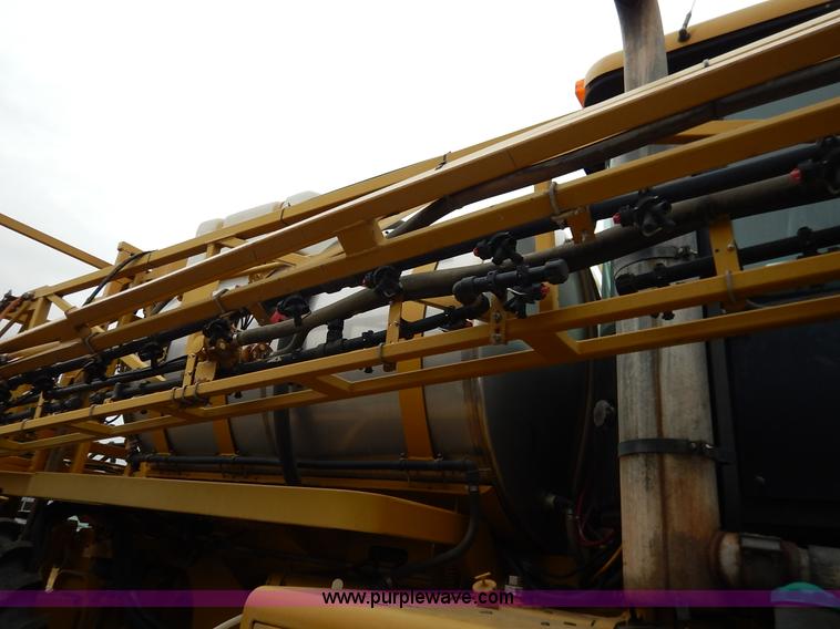 image for item K1720 2002 Ag-Chem RoGator 1254 self-propelled sprayer